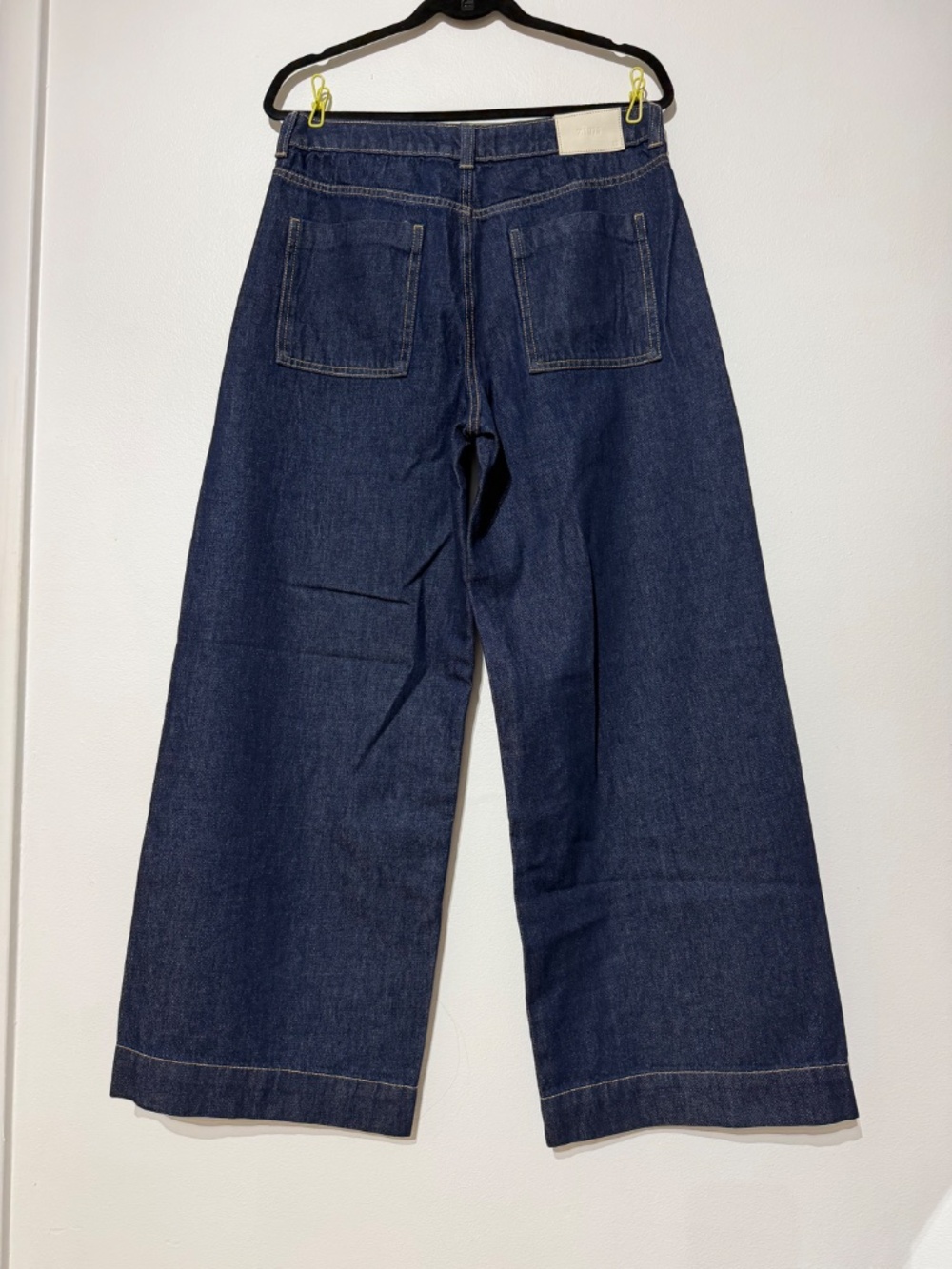 Jeans - Picture 3 of 3